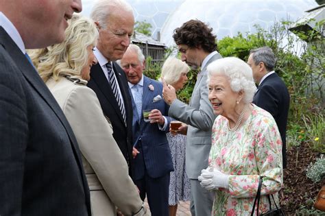 Jun 03, 2021 · the white house says biden will also meet with british prime minister boris johnson while in england. President Biden Will Meet Queen Elizabeth at Windsor ...