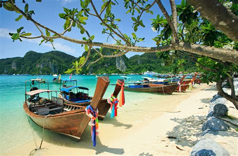 Localisée à dubai (99247), elle est spécialisée dans le secteur des activités des agences de voyage. 15 Best Tropical Vacations In The World | Most beautiful ...