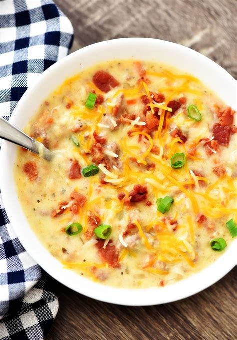 Crockpot cheeseburger soup is a delicious, cheese and creamy dish filled with flavorful ground for bacon lovers, add some bacon crumbs on top. Slow Cooker Bacon Cheeseburger Soup - Life In The Lofthouse