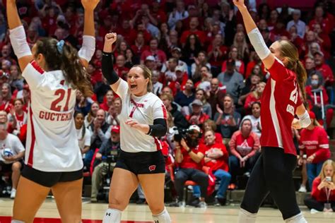 Wisconsin Volleyball Looks To Extend Set Win Streak Against Ohio