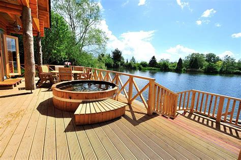 Top 8 cheap log cabin breaks across the uk. Summer Holidays and Weekend Breaks in the UK | Log House ...
