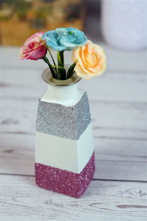 Diy Glitter Flower Vase Makeover In Just A Few Minutes
