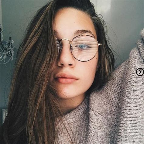 Top 20 Photos Of Girls With Glasses That Are Too Hot For The Internet