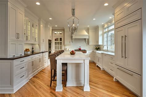 Tranquil Classic Kitchen In Milford Ct The Kitchen Company White