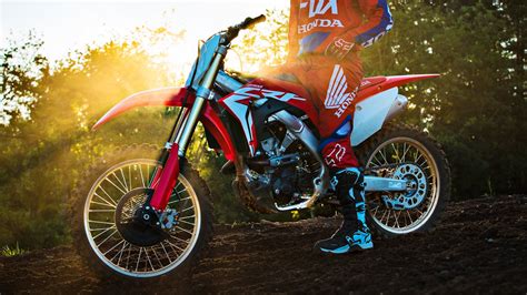 View the new motorbike range from honda and find the right bike for you. Honda Unveils New CRF250R Dirt Bike - The Drive