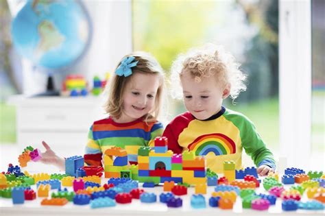 La socialización y convivencia con otros niños a los dos ...