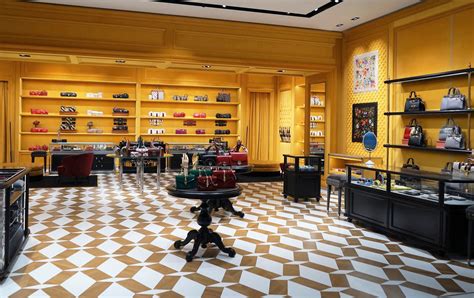 Shop the gucci official website. Gucci brings "colour and the magic of fashion" to Istanbul ...