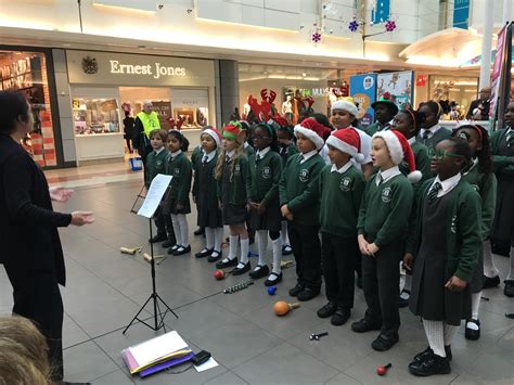 Choir Sing For Christmas St Saviours Rc Primary School