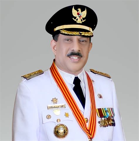 1 tahun 2012 kenaikan gaji pegawai perkhidmatan awam persekutuan di bawah sistem saraan malaysia 1. Walikota - Pemerintah Kota Ambon