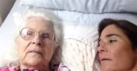 heartwarming moment 87 year old woman with alzheimer s disease recognises her daughter