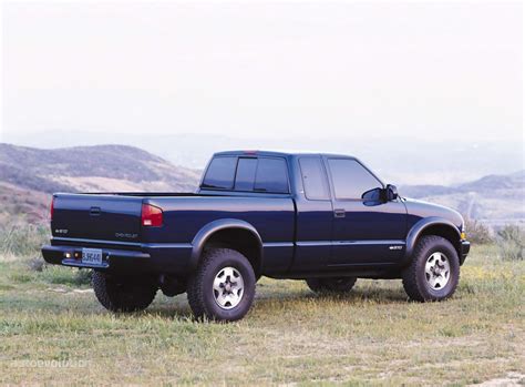 Chevrolet S 10 Extended Cab Specs And Photos 1997 1998 1999 2000