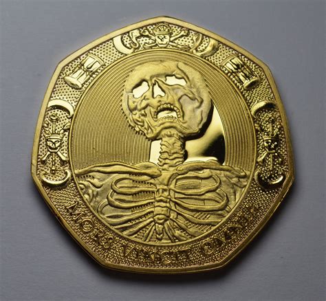 Memento Mori Vivere 24ct Gold Reminder Coin Mors Vincit Etsy