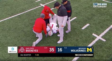 .to within three, justin fields led a march down the field and quickly scored on a td run to put the buckeyes update 2: Justin Fields returns after knee injury to throw touchdown pass