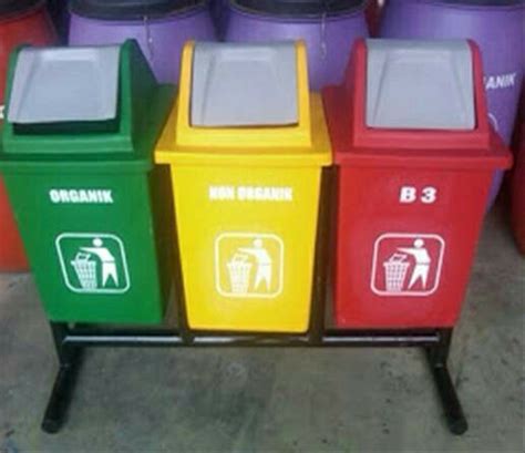 Tempat Sampah Mobil