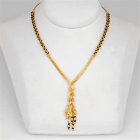 For every bride, one of the best parts of preparing for her big day is choosing her jewellery.and with online shopping today, this just got more fun, giving her a range of styles, patterns and designs to explore without having to step out of the house. Gold Mangalsutra Designs From Waman Hari Pethe ~ South ...
