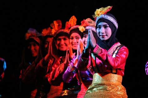 Tarian Aceh Salah Satu Kesenian Indonesia Yang Membuat Dunia Terpesona