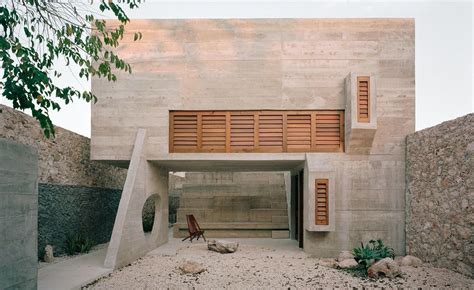 51 Brutalist House Exteriors That Will Make You Love Concrete Architecture