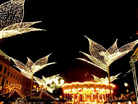 Der sternschnuppenmarkt in wiesbaden soll in diesem jahr trotz pandemie stattfinden. Unterwegs & Daheim Weihnachtsmarkt: Sternschnuppenmarkt ...