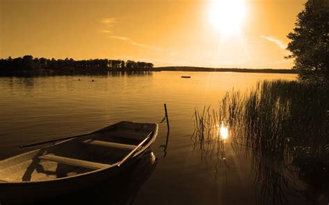 Boat At The Lake Autumn Sunset Hd Wallpaper Sunset Wallpaper