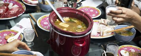 Chinese new year is coming up and hot pot is one of the dishes we usually eat during our family gatherings. Taiwanese Hot Pot Recipe | Food recipes, Hot pot ...