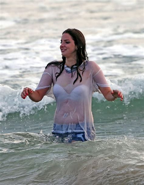 Lana Del Rey In White Bra And Wet Tshirt Shooting A Music Video In