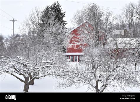 Orchard Barn Hi Res Stock Photography And Images Alamy