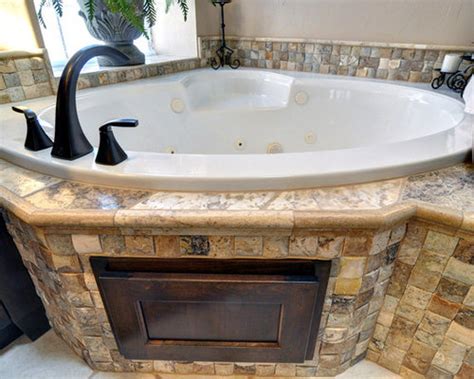 I know there's a lot of morons and idiots that proliferate the diy and trades but there should be an. Tub Access Panel | Houzz