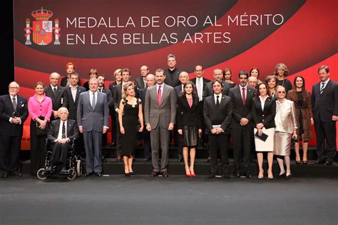 Los Reyes Entregan Las Medallas De Oro Al Mérito En Las Bellas Artes