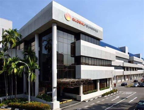 Globalfoundries has announced that the company has teamed up with singapore's nanyang technological university and the national research foundation to develop resistive random access memory (reram). GlobalFoundries Teams Up with Singapore University for ...
