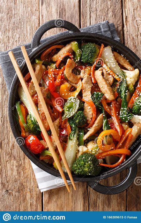 The recipe for making steak stir fry with mashed cauliflower. Delicious Recipe For Stir Fried Pork With Broccoli, Bok Choy, Carrots, Peppers, Cauliflower ...