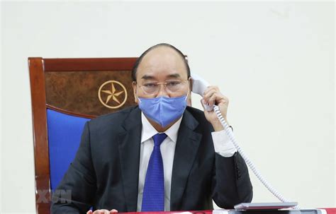 Nguyễn xuân phúc начал(а) читать. Thủ tướng Nguyễn Xuân Phúc điện đàm với Thủ tướng Trung ...