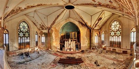 Stunningly Beautiful Abandoned Buildings In America Abandoned Churches Abandoned Cities