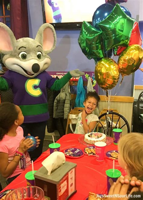 The Ultimate Chuck E Cheeses Vip Birthday Party Guide Jays Sweet N