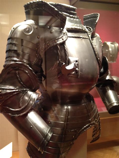 Pin By Bernadette On Armor Historical Armor Medieval Armor Medieval