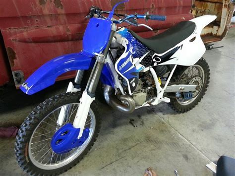 Star racing yamaha team manager, wil hahn, told us about a bike he was building. 1994 Yamaha WR 250 2 stroke thumper restored YZ NO RESERVE