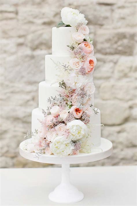 Fresh Flower Wedding Cakes That Could Rival Harry And