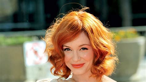 Christina Hendricks Rada Ima Vse Svoje Kilograme Svet Slavnih