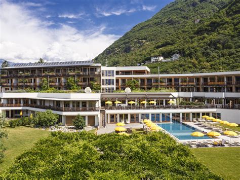 Qui al theiner's garten proponiamo un connubio armonioso tra due filosofie di vacanza, creando l'ospitalità natura di biovital hotel theiner's garten. Theiner's Garten: Das Biorefugium im Meraner Land - THE ...