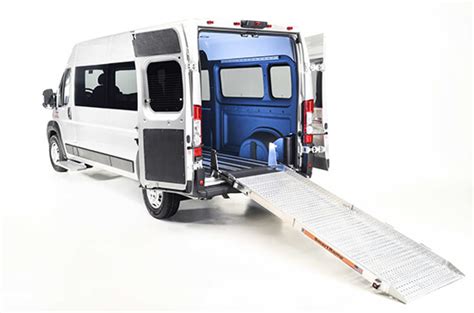 Full Size Mobility Vans Driverge Vehicle Innovations