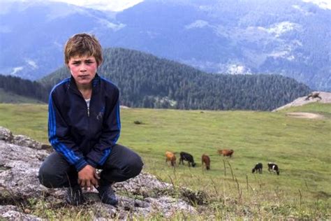 Trabzon maçka köprüyanı mahallesi'nde teröristlerin saldırısı sonrası şehit olan eren bülbül, ölümünün üzerinden geçen 3 yılın ardından unutulmadı. Eren Bülbül doğum günü ne zaman? Eren Bülbül kimdir ...