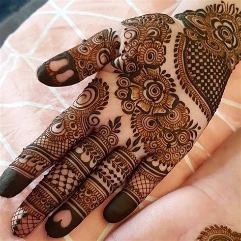 Captivating And Stunning Arabic Mehndi Designs For All
