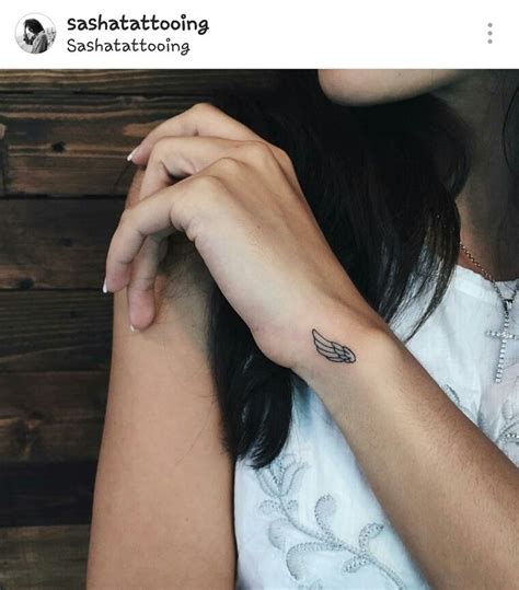 Women side tattoo | 26 cosmetic side tattoos for women for 2013. Pin on Tattoos Wishlist