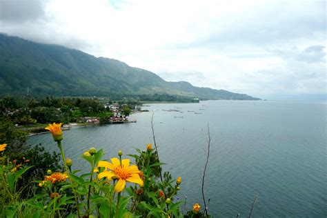 Unique Wallpaper The Beauty And The Legend Of Toba Lake North