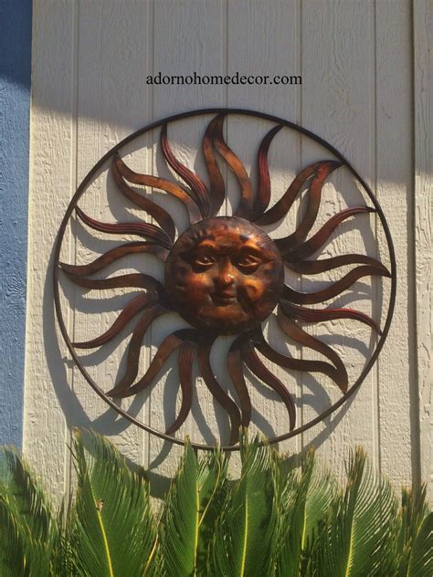 Large Round Metal Sun Wall Decor Rustic Garden Art Indoor Outdoor Patio
