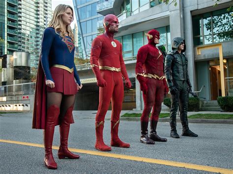 Flash Arrow Y Supergirl Se Unen En Crossover Que Presenta A Batwoman