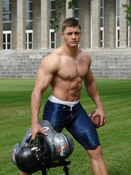 Hot Muscle Football Jock Shirtless With 6 Pack Abs Carrying Gear アメフト