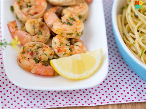 This easy shrimp recipe is ready super fast, and the recipe's flavor combination is incredibly fresh and flavorful. Shrimp Scampi Recipe - Noob Cook Recipes