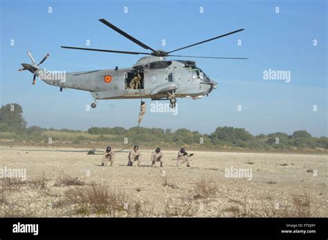 Helicopter Rope Suspension Training Banque De Photographies Et Dimages