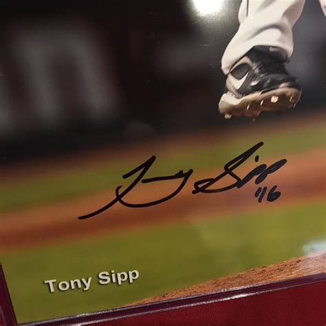 tony sipp cleveland indians mlb authenticated signed autographed 8x10 photo sidelineswap