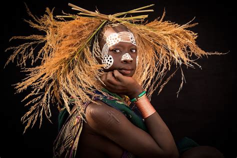 Interview Intimate Portraits Capture The Beauty Of Ethiopias Suri Tribe Women Mary Villanis Blog